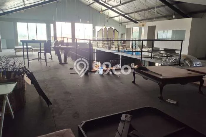 Disewakan Ruko komersial di Semarang Timur luas bangunan 600m2 Disewakan Ruko komersial di Semarang Timur luas bangunan 600m2