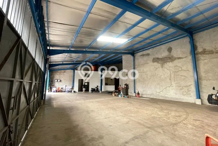 Disewakan Ruko di Kawasan Ramai Miroto Luas 300m2 Disewakan Ruko di Kawasan Ramai Miroto Luas 300m2