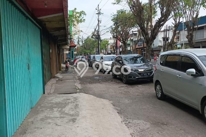 Ruko disewakan di Semarang Timur Semarang dengan luas bangunan 151m2 Ruko disewakan di Semarang Timur Semarang dengan luas bangunan 151m2