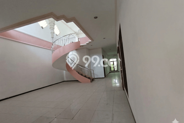 Siap Huni Hunian Elit 4 Kamar di Semarang Tengah Dekat ke Mana Pun Siap Huni Hunian Elit 4 Kamar di Semarang Tengah Dekat ke Mana Pun