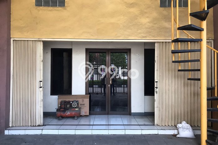 Ruko Disewakan di Kawasan Ramai Semarang Timur, Semarang Ruko Disewakan di Kawasan Ramai Semarang Timur, Semarang