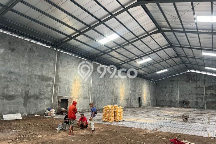Unit Gudang Paling Strategis di Ngaliyan Semarang dengan LB 1152m2 Unit Gudang Paling Strategis di Ngaliyan Semarang dengan LB 1152m2