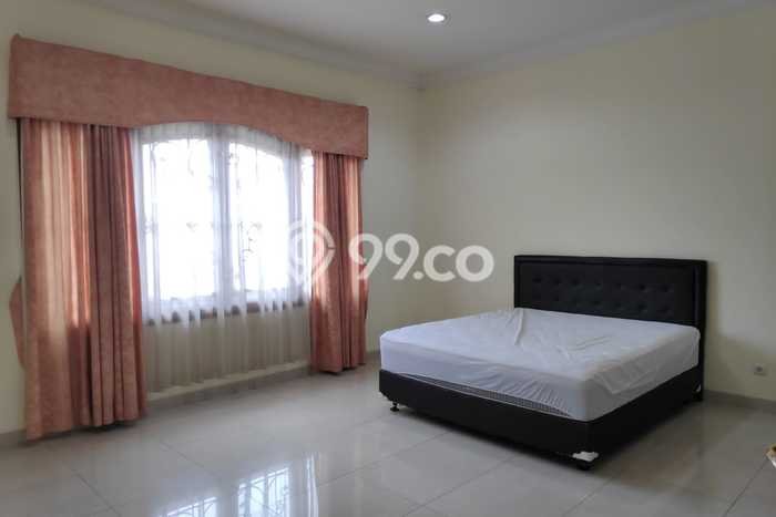 Rumah Modern Disewakan di Gajah Mungkur Semarang Area Sangat Strategis Rumah Modern Disewakan di Gajah Mungkur Semarang Area Sangat Strategis