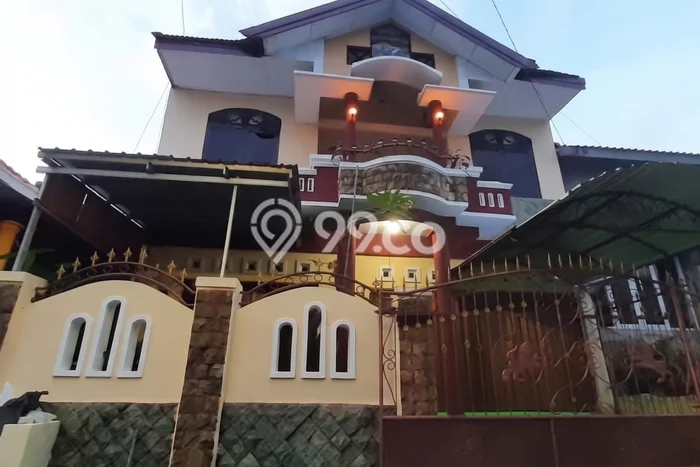 Kost Dijual Lokasi Semarang Selatan, Semarang, 12 KT, 12 KM, 360m2 Kost Dijual Lokasi Semarang Selatan, Semarang, 12 KT, 12 KM, 360m2