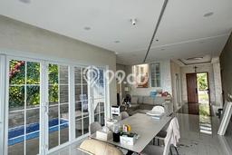 Rumah Luxury Modern Tanpa Renovasi di Sambiroto Semarang Rumah Luxury Modern Tanpa Renovasi di Sambiroto Semarang