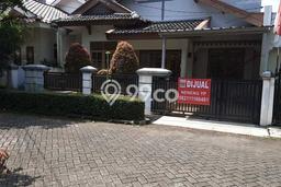 Rumah Modern 2 KT di Bintaro Tangerang Selatan Unfurnished Rumah Modern 2 KT di Bintaro Tangerang Selatan Unfurnished