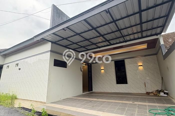 Dijual Cepat Rumah Favorit Siap Huni LB 136m2 di Gunung Pati, Semarang Dijual Cepat Rumah Favorit Siap Huni LB 136m2 di Gunung Pati, Semarang