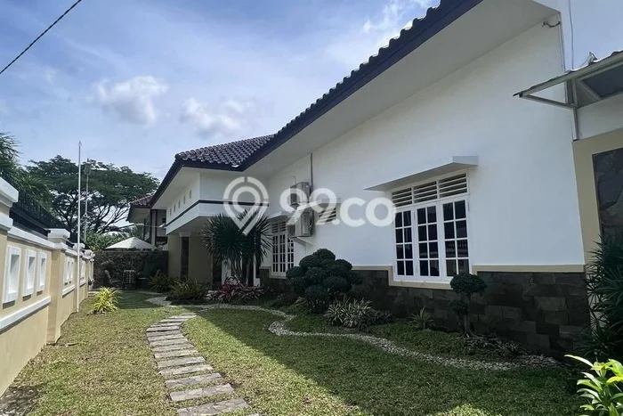 Dijual Rumah Premium dengan Fasilitas Sekitar Komplit di Medan Kota, Medan Dijual Rumah Premium dengan Fasilitas Sekitar Komplit di Medan Kota, Medan