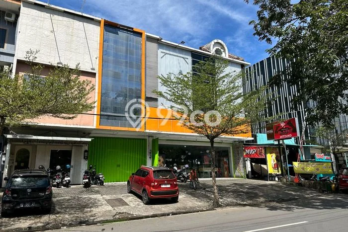 Disewakan Ruko di Kawasan Ramai Panakukkang Luas 200m2 Disewakan Ruko di Kawasan Ramai Panakukkang Luas 200m2