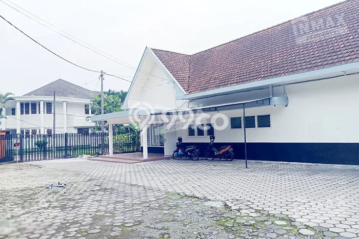 Disewakan Rumah Konsep Modern di Klojen Malang dengan 6 KT Disewakan Rumah Konsep Modern di Klojen Malang dengan 6 KT
