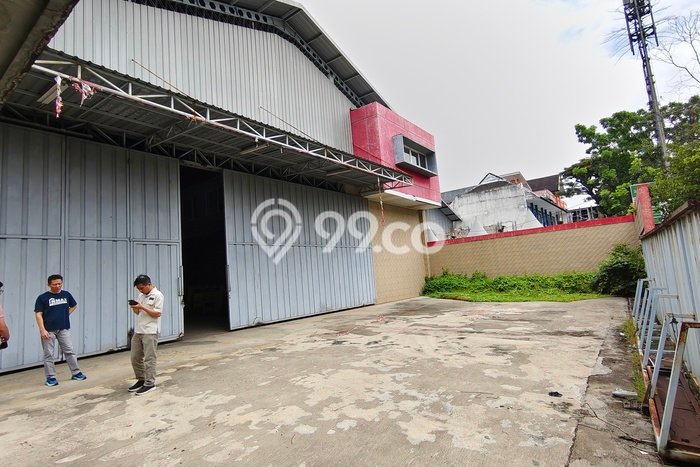 Gudang Bagus Dijual LB 1120m2 Lokasi Strategis Malang Area Cocok untuk Bisnis Gudang Bagus Dijual LB 1120m2 Lokasi Strategis Malang Area Cocok untuk Bisnis