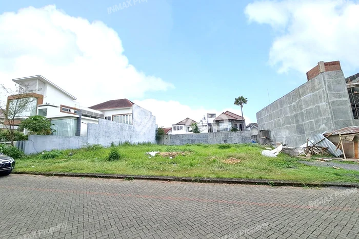Tanah Kavling Dijual di Permata Jingga, Malang dengan Luas Tanah 1050m2 Tanah Kavling Dijual di Permata Jingga, Malang dengan Luas Tanah 1050m2