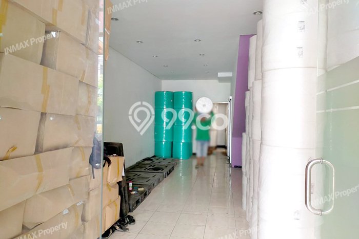 Unit Ruko Dijual di Malang LT 66m2 & LB 100m2 Unit Ruko Dijual di Malang LT 66m2 & LB 100m2