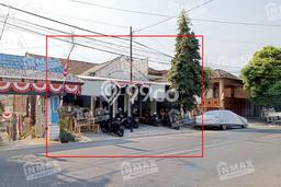 For Sale! Luxury House LT 322m2 Desain Modern di Malang Kota For Sale! Luxury House LT 322m2 Desain Modern di Malang Kota