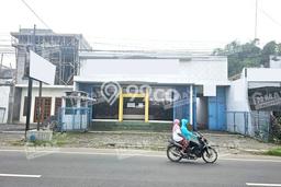 Ruko Bagus LT 337m2 LB 250m2 Dijual di Tumpang Malang Ruko Bagus LT 337m2 LB 250m2 Dijual di Tumpang Malang