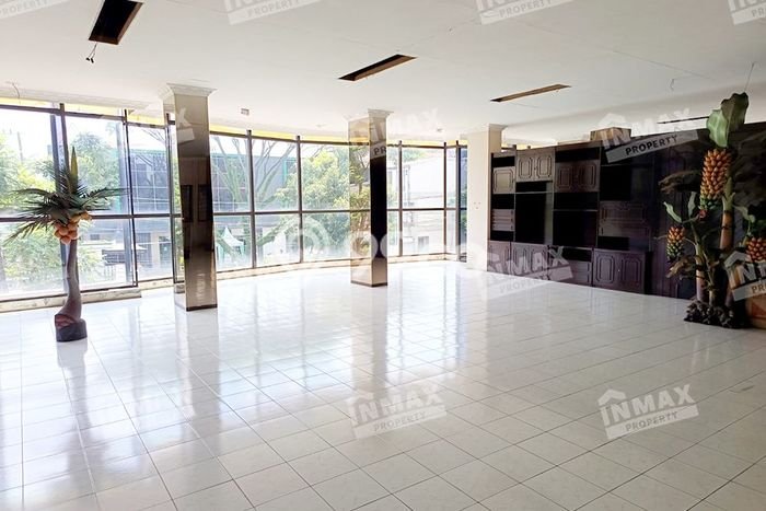 POTENSI BESAR! Kantor di , Luas 800m2m², Pusat Komersial POTENSI BESAR! Kantor di , Luas 800m2m², Pusat Komersial