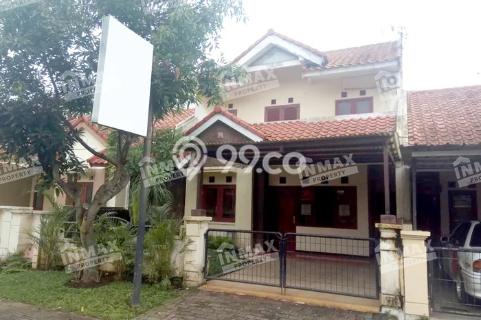 Lokasi strategis! Rumah siap huni dikontrakkan di Araya LB 200m2 Lokasi strategis! Rumah siap huni dikontrakkan di Araya LB 200m2