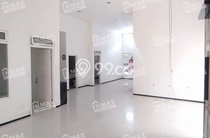 Rumah Bagus Siap Huni Di Blimbing Luas 200m2 Lokasi Strategis Rumah Bagus Siap Huni Di Blimbing Luas 200m2 Lokasi Strategis