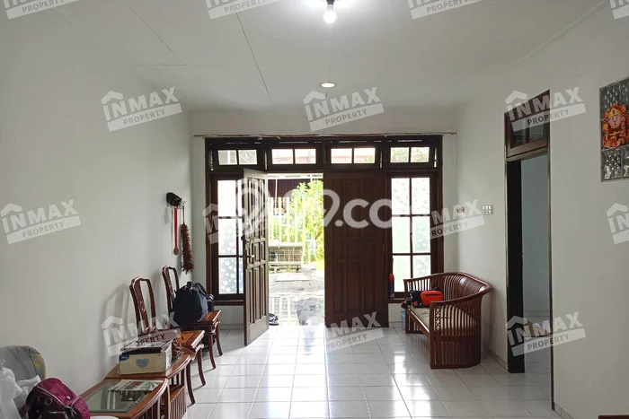 Rumah sewa siap huni 3 Kamar Tidur di Darmo Permai, Surabaya Rumah sewa siap huni 3 Kamar Tidur di Darmo Permai, Surabaya