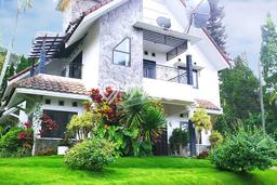 Vila Kawasan , Dimensi 722m2m², Ideal untuk hunian Anda Vila Kawasan , Dimensi 722m2m², Ideal untuk hunian Anda
