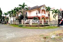 Ready to Use! Luxury House LT 260m2 Desain Elegan di Griya Shanta Ready to Use! Luxury House LT 260m2 Desain Elegan di Griya Shanta