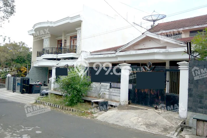 Disewakan! Rumah 3 Kamar Tidur &
2 Kamar Mandi di Tidar, Malang Disewakan! Rumah 3 Kamar Tidur &
2 Kamar Mandi di Tidar, Malang