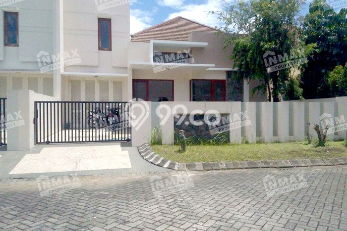 PROMO SPESIAL! Rumah Nyaman area Balearjosari, LT 231m2m² Bangunan 250m2m² PROMO SPESIAL! Rumah Nyaman area Balearjosari, LT 231m2m² Bangunan 250m2m²