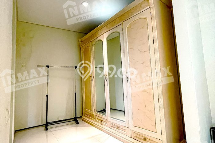 Rumah Sewa Malang LT 217m2 LB 253m2 Kawasan Araya Rumah Sewa Malang LT 217m2 LB 253m2 Kawasan Araya