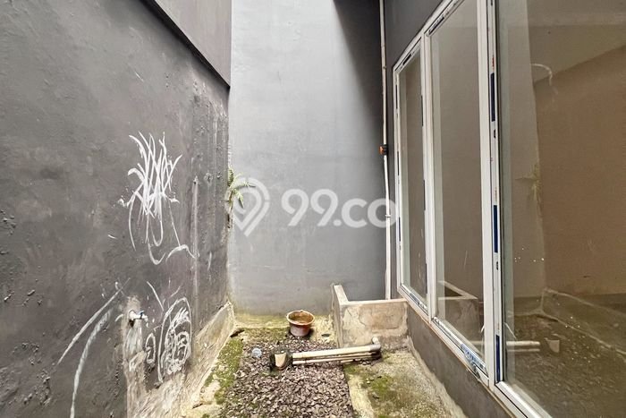 Rumah Minimalis 1 Kamar LT 80m2 di Condet Rumah Minimalis 1 Kamar LT 80m2 di Condet