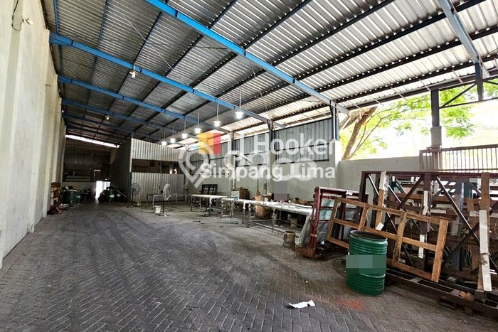 Gudang Dijual Lokasi Stratagis di Ngaliyan Semarang Cocok untuk Bisnis Gudang Dijual Lokasi Stratagis di Ngaliyan Semarang Cocok untuk Bisnis
