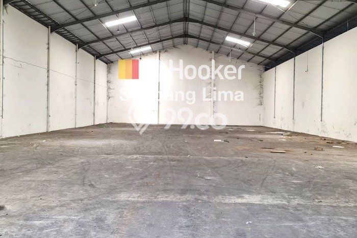 Disewakan Gudang di Ngaliyan Semarang LT 1000m2, LB 777m2 Disewakan Gudang di Ngaliyan Semarang LT 1000m2, LB 777m2