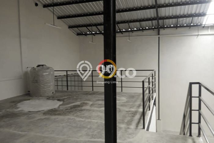 Unit Gudang disewakan di Mijen Semarang dengan LT 446m2 / LB 232m2 Unit Gudang disewakan di Mijen Semarang dengan LT 446m2 / LB 232m2