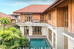 Dijual Rumah Luas Elegan Dengan View Eksklusif di Kemang, Jakarta Selatan Dijual Rumah Luas Elegan Dengan View Eksklusif di Kemang, Jakarta Selatan