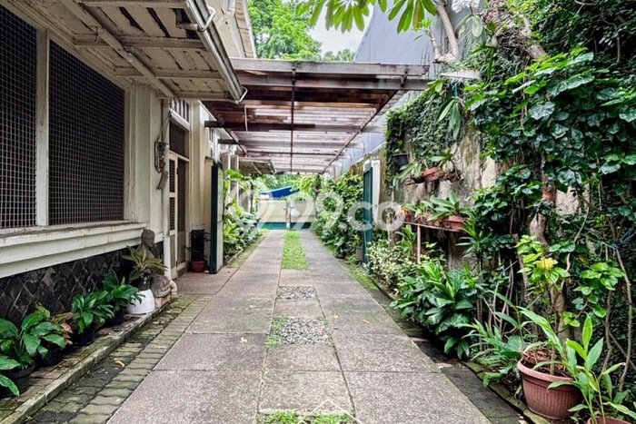 For Sale Rumah Mewah Exclusive di Menteng, Jakarta Pusat For Sale Rumah Mewah Exclusive di Menteng, Jakarta Pusat