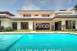 Dijual Rumah Mewah Elegan Dengan View Eksklusif di Pejaten, Jakarta Selatan Dijual Rumah Mewah Elegan Dengan View Eksklusif di Pejaten, Jakarta Selatan