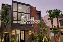 Rumah Eksklusif Dijual LT 200m2 di BSD, Tangerang Selatan Rumah Eksklusif Dijual LT 200m2 di BSD, Tangerang Selatan