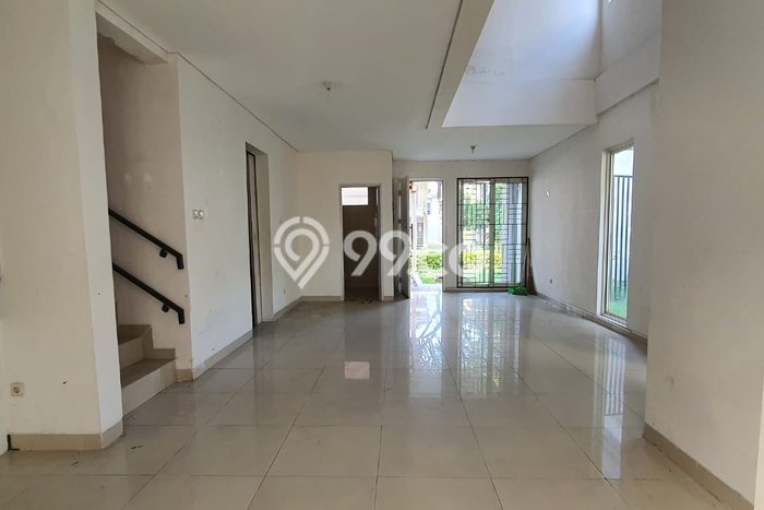 Lokasi strategis! Rumah siap huni dikontrakkan di Karawang Barat LB 200m2 Lokasi strategis! Rumah siap huni dikontrakkan di Karawang Barat LB 200m2