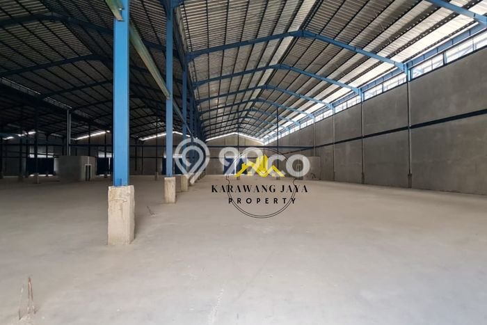 Unit Gudang Disewa Lokasi Karawang Barat, Karawang Spesifikasi Luas Bangunan 550m2 Unit Gudang Disewa Lokasi Karawang Barat, Karawang Spesifikasi Luas Bangunan 550m2