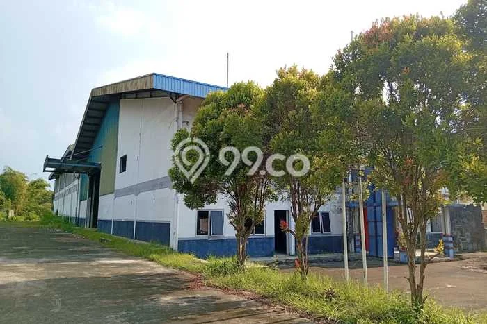Gudang disewakan lokasi strategis Karawang Barat Karawang 2500m2 Gudang disewakan lokasi strategis Karawang Barat Karawang 2500m2