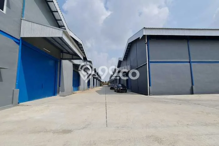 Unit Gudang Disewa Lokasi Karawang Barat, Karawang Spesifikasi Luas Bangunan 876m2 Unit Gudang Disewa Lokasi Karawang Barat, Karawang Spesifikasi Luas Bangunan 876m2