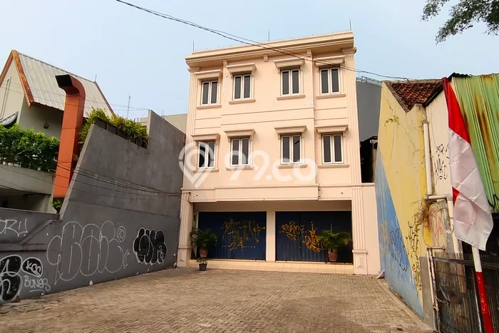 Ruko Dijual Lokasi Stratagis di Kebayoran Baru Jakarta Selatan Cocok untuk Investasi Ruko Dijual Lokasi Stratagis di Kebayoran Baru Jakarta Selatan Cocok untuk Investasi