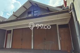 Ruko Dijual di Prime Area Jakarta Selatan Luas 180m2 Ruko Dijual di Prime Area Jakarta Selatan Luas 180m2
