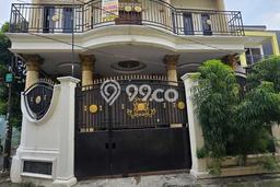 Rumah Luxury Modern Tanpa Renovasi di Cijantung Jakarta Timur Rumah Luxury Modern Tanpa Renovasi di Cijantung Jakarta Timur