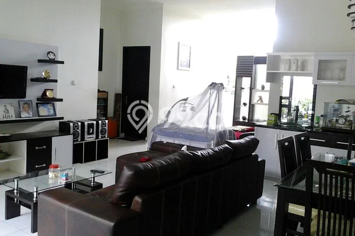 Rumah Modern 3 Kamar LT 180m2 di Gede Bage Rumah Modern 3 Kamar LT 180m2 di Gede Bage