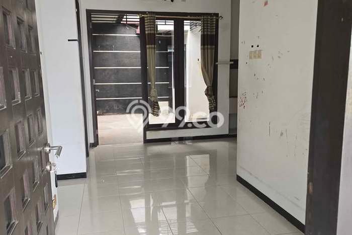 Dijual Rumah Eksklusif 3 KT di Ketintang, Surabaya Dijual Rumah Eksklusif 3 KT di Ketintang, Surabaya