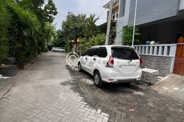 Unit Kost Dijual di Surabaya Spesifikasi 26 Kamar Tidur dan Area Strategis Unit Kost Dijual di Surabaya Spesifikasi 26 Kamar Tidur dan Area Strategis