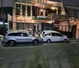 Rumah Elit LB 400m2 Siap Pakai Desain Elegan di kertajaya, Surabaya Rumah Elit LB 400m2 Siap Pakai Desain Elegan di kertajaya, Surabaya