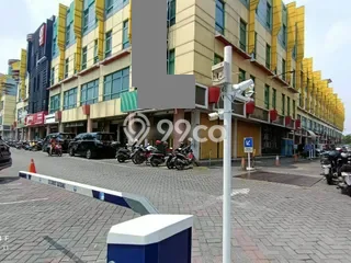 Ruko Disewa di Surabaya dengan LB 360m2 Area Komersial Ramai Ruko Disewa di Surabaya dengan LB 360m2 Area Komersial Ramai