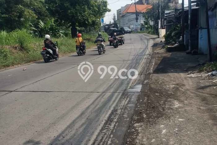 PROSPEK BAGUS! Gudang di Pakal, Luas 510m2m², Tingkat Keramaian Tinggi PROSPEK BAGUS! Gudang di Pakal, Luas 510m2m², Tingkat Keramaian Tinggi