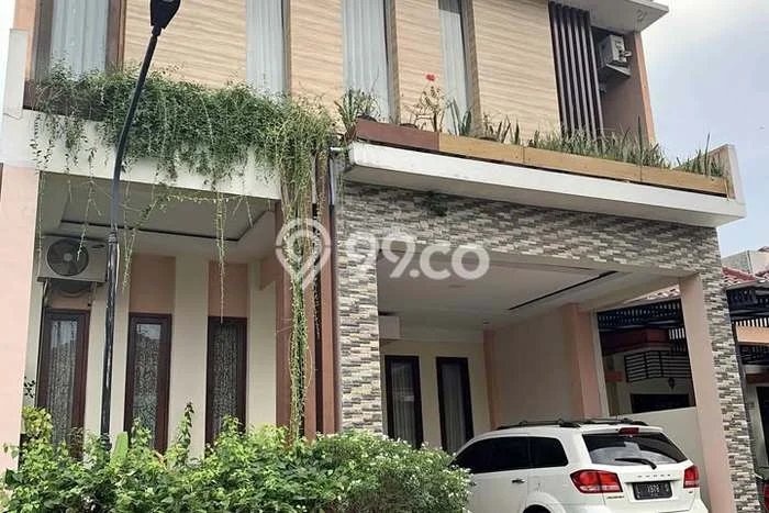 Rumah Luxury Modern Tanpa Renovasi di Ketintang Surabaya Rumah Luxury Modern Tanpa Renovasi di Ketintang Surabaya